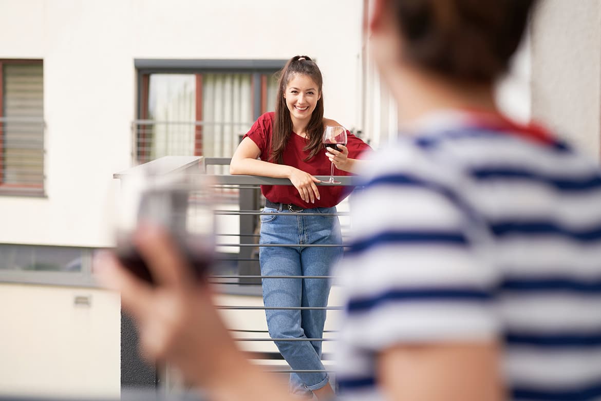 How to Get to Know Your Neighbors as You Travel (And Why You Should)