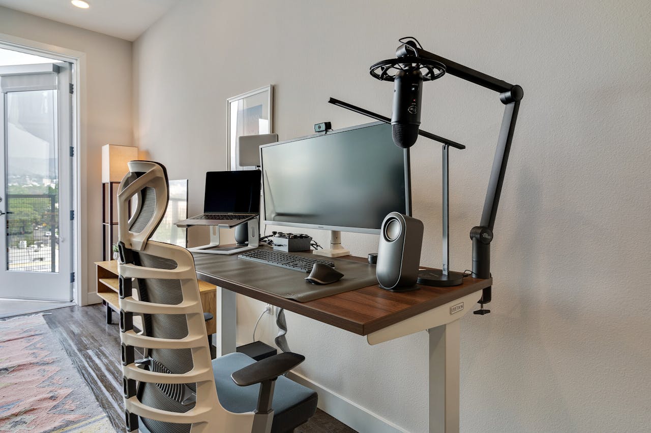 Equipped Home Offices