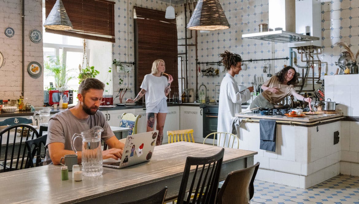 What’s the Difference Between Coliving Spaces and Hostels?