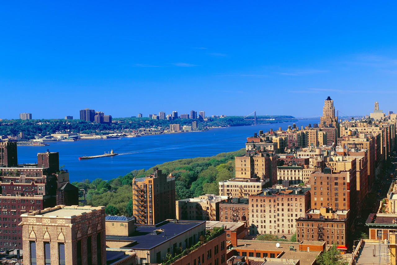 4 Vibrant Neighborhoods To Live In Manhattan