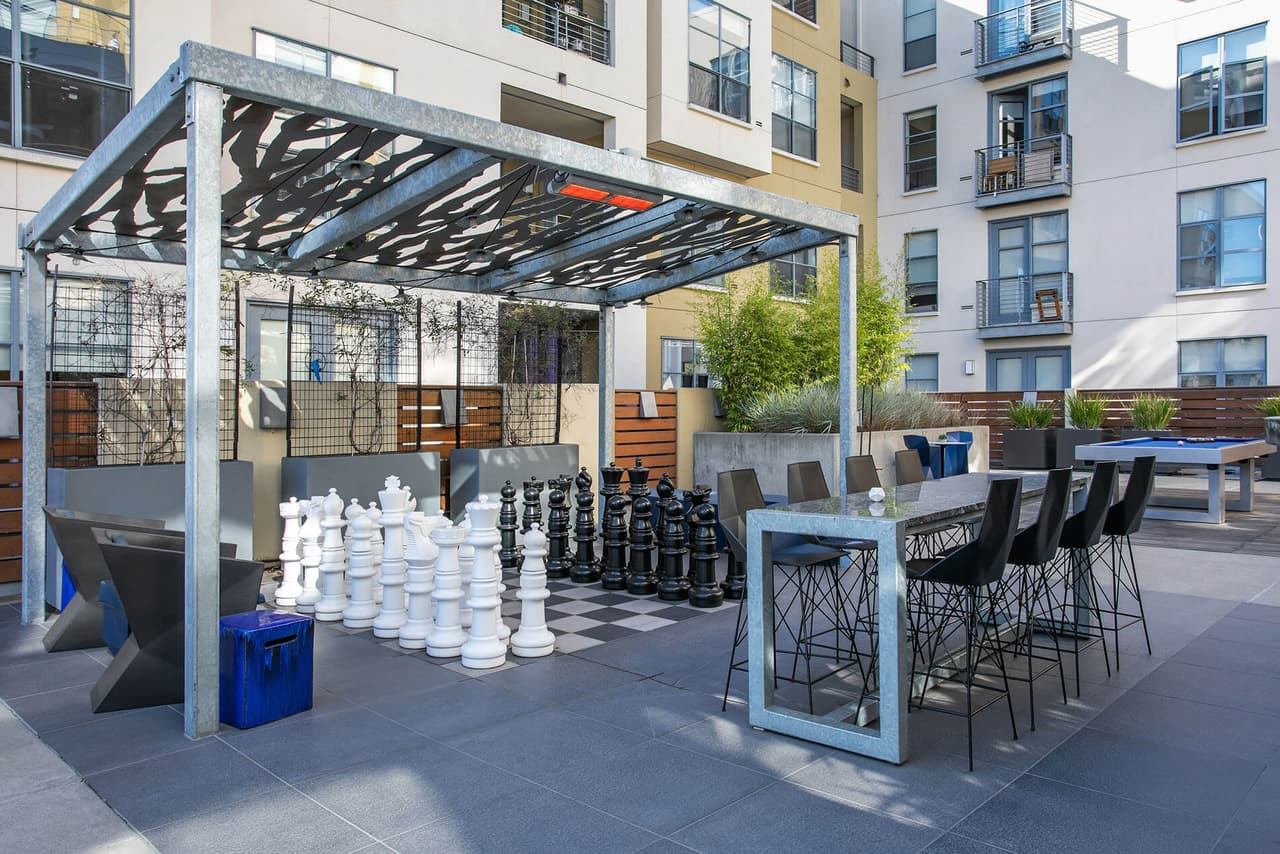 Courtyards & Jacuzzi