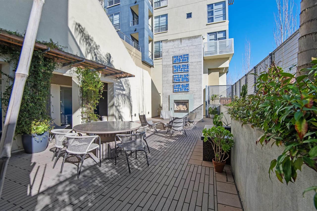 Outdoor Lounge