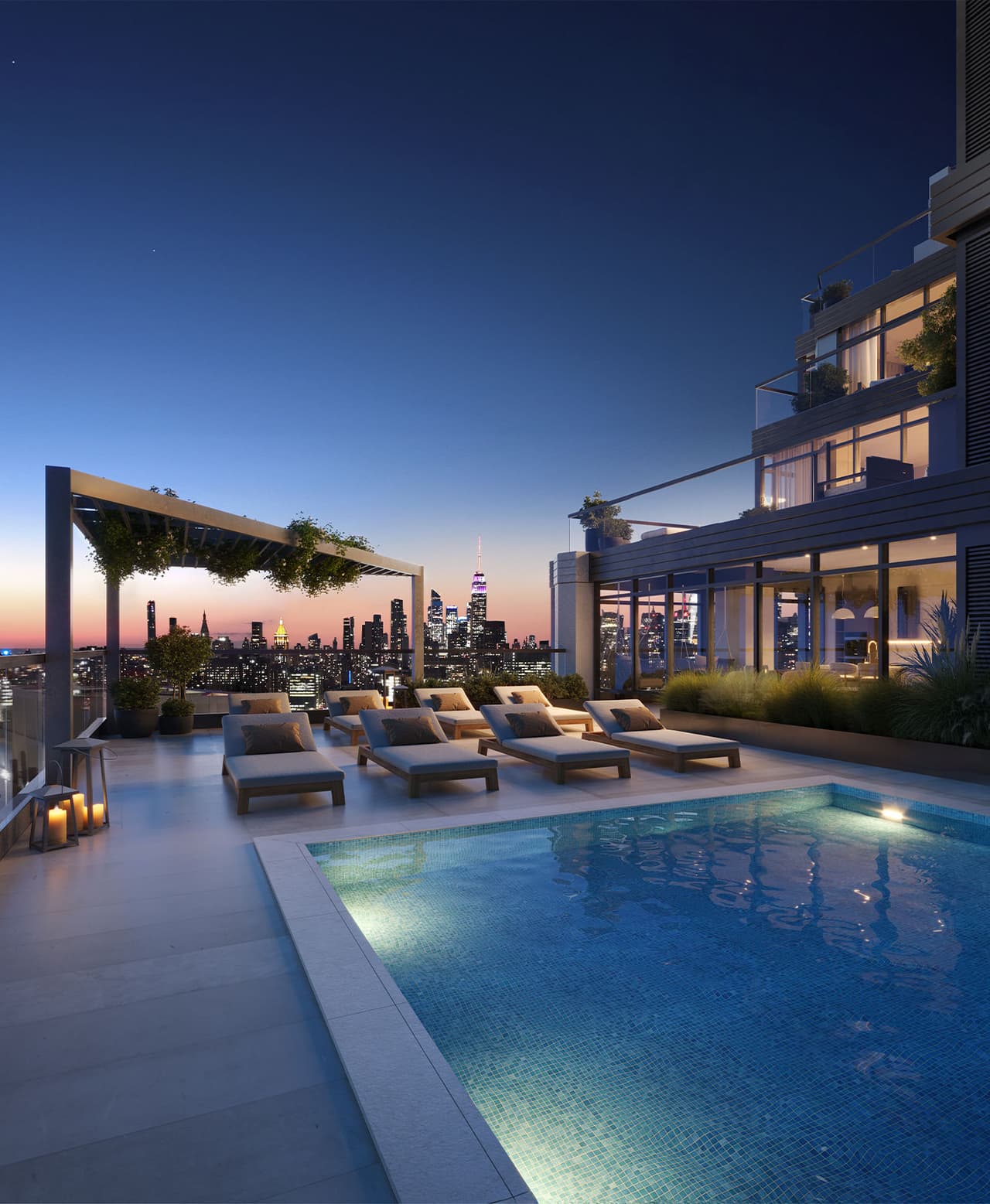 Rooftop Pool & Clubhouse