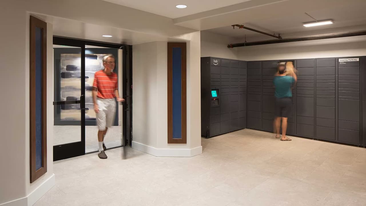 Package Acceptance & Delivery Lockers