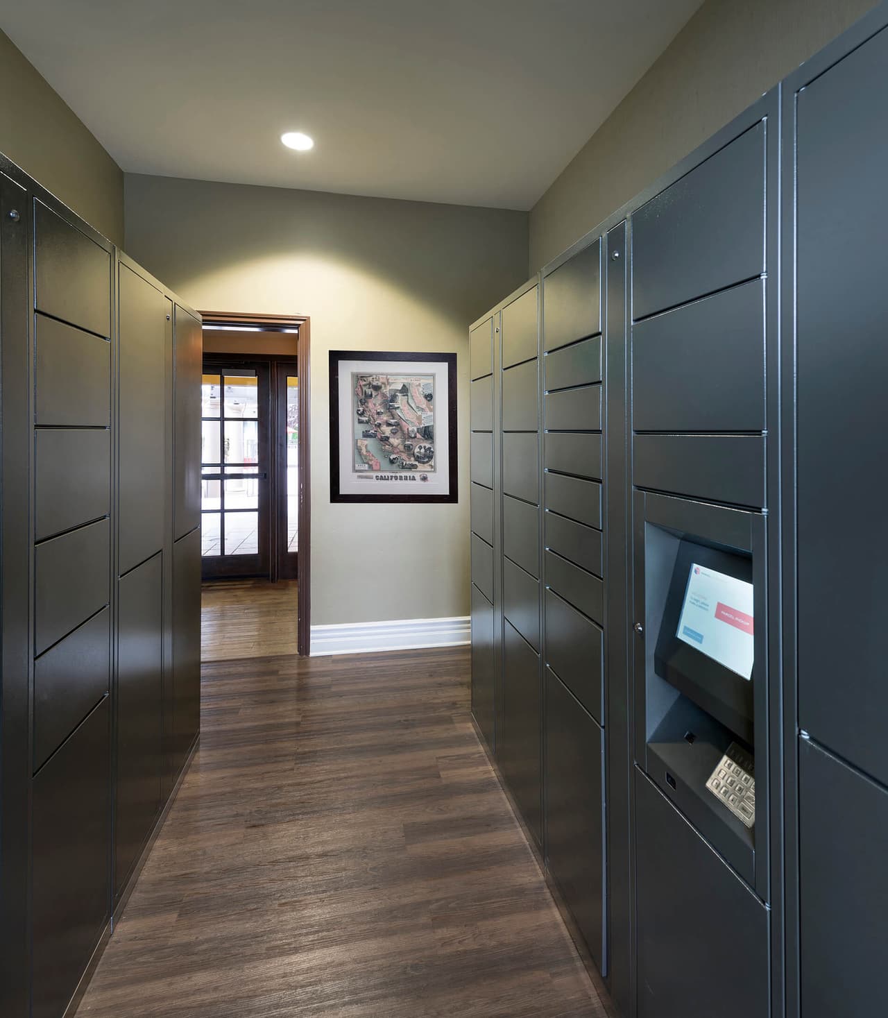 24-Hour Package Lockers